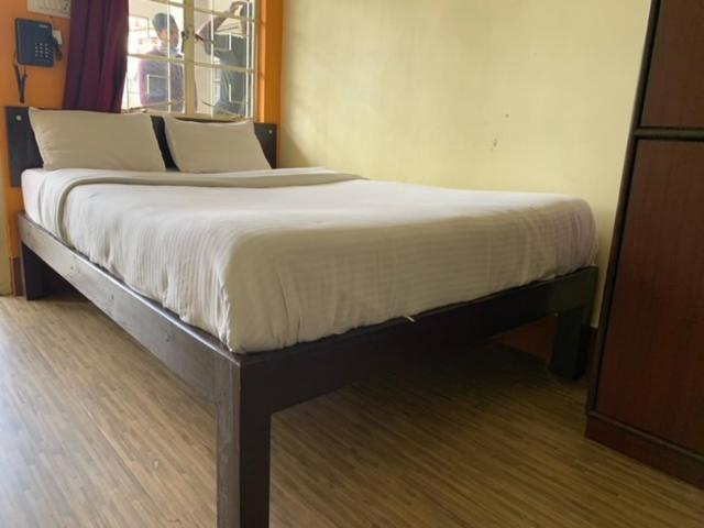 Sweet Home Guest House Shillong Bagian luar foto
