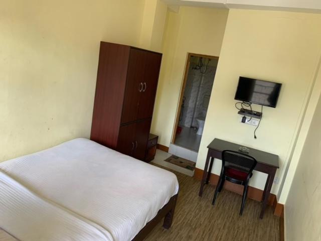 Sweet Home Guest House Shillong Bagian luar foto